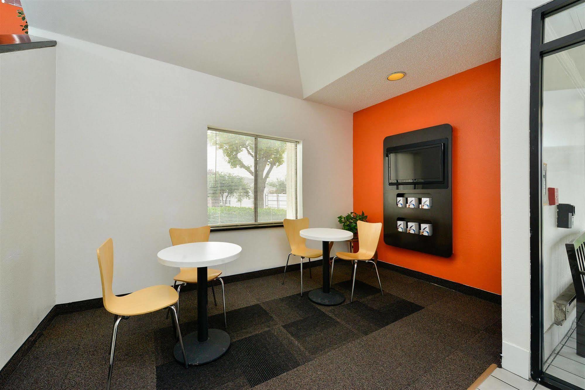 Motel 6-Plano, Tx - West - Frisco Екстер'єр фото