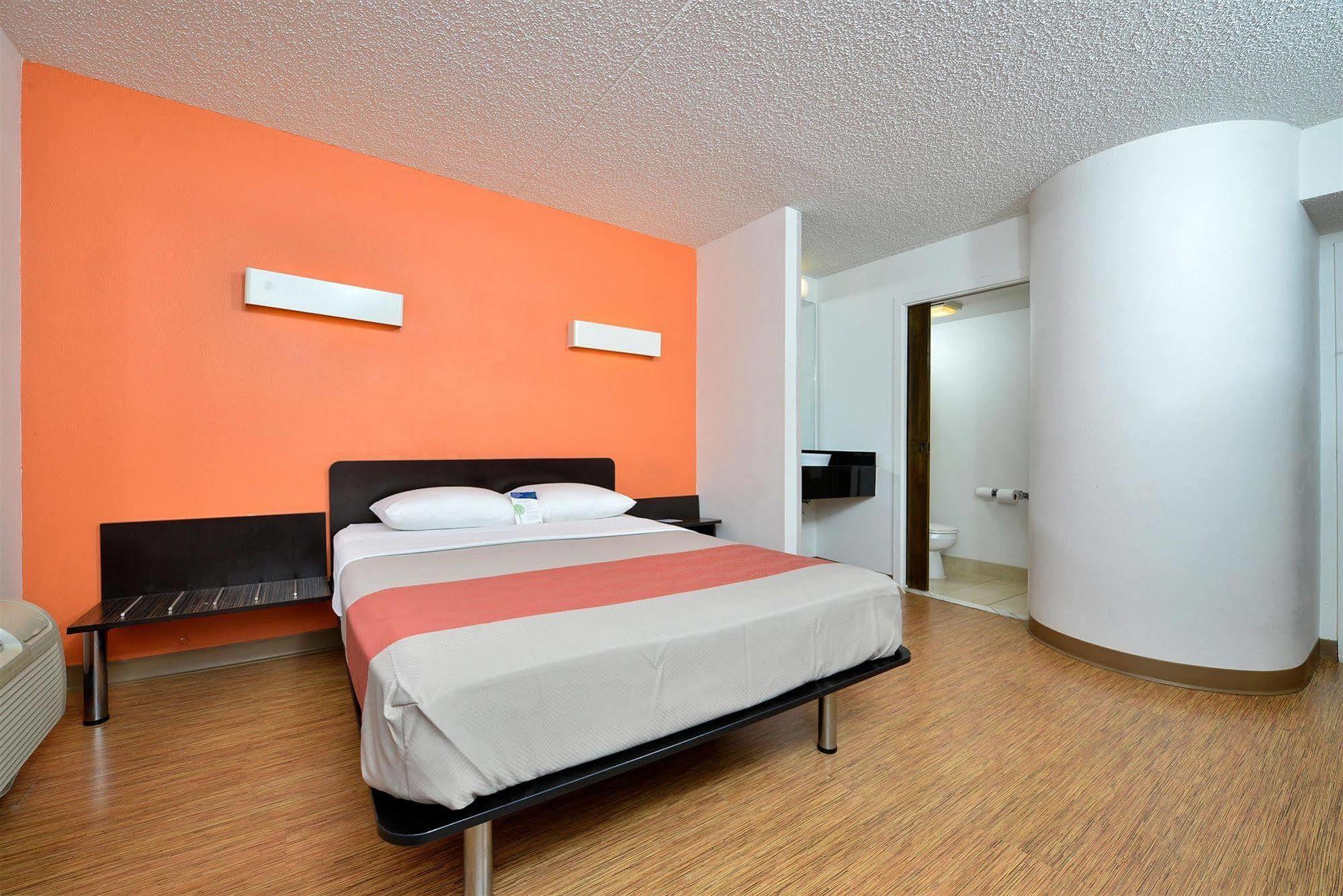 Motel 6-Plano, Tx - West - Frisco Екстер'єр фото